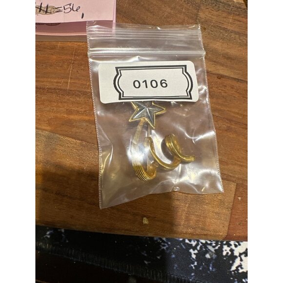 Anne Klein Shooting Star Brooch Pin Gold Tone Rising Star Vintage Swirl - Picture 10 of 10